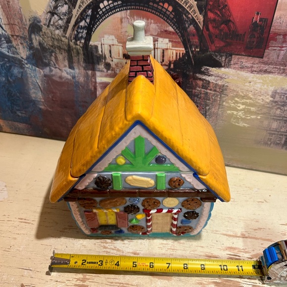 Vintage Gingerbread House Cookie Jar hand painted porcelain glazed - Picture 11 of 13